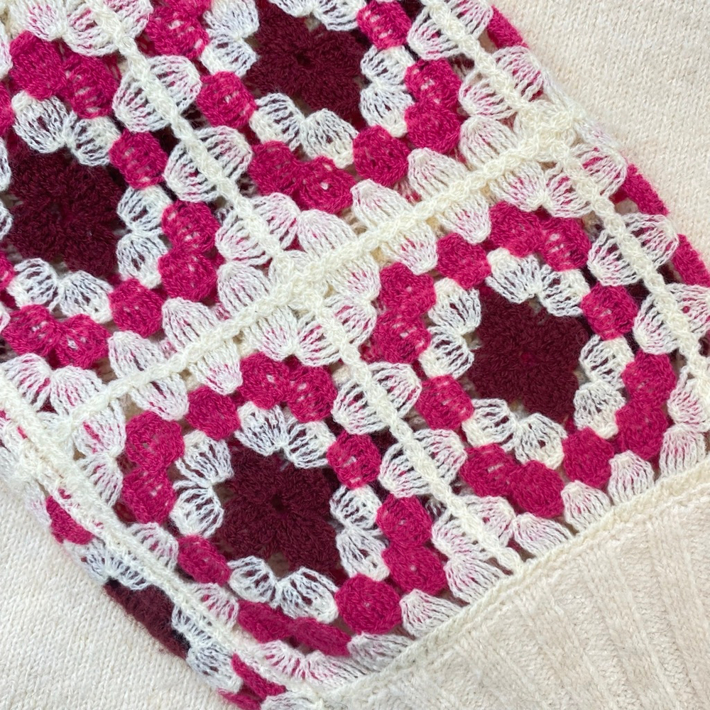 Crochet Sweater Womens Small Cream Pink Granny Square Grandmacore Boho Cottage - Picture 13 of 13